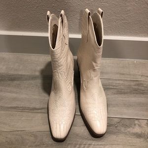 Emery Rose Shein Cream Cowboy Boots 